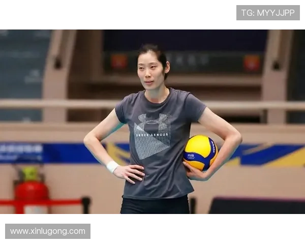 朱婷率中国女排直落三局完胜意大利强势回归展现王者风范 朱婷率中国女排直落三局完胜意大利强势回归展现王者风范