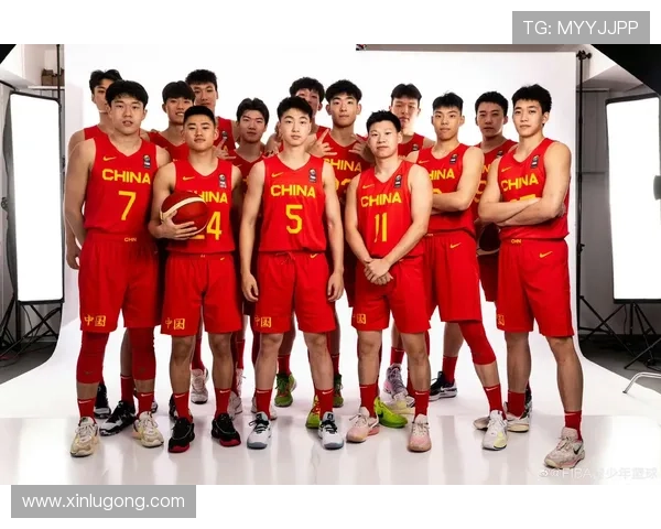 中国男篮备战世界杯 强势阵容亮相全新战术打法引期待 中国男篮备战世界杯 强势阵容亮相全新战术打法引期待